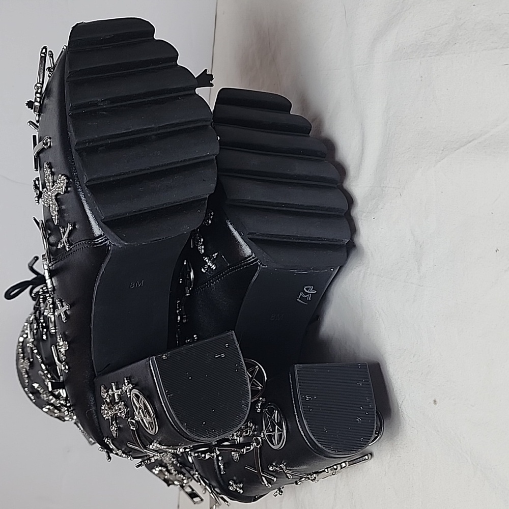 Dolls Kill Widow Idol Worship Charm Platform Boots Size 8 Goth Near New - Picture 5 of 14
